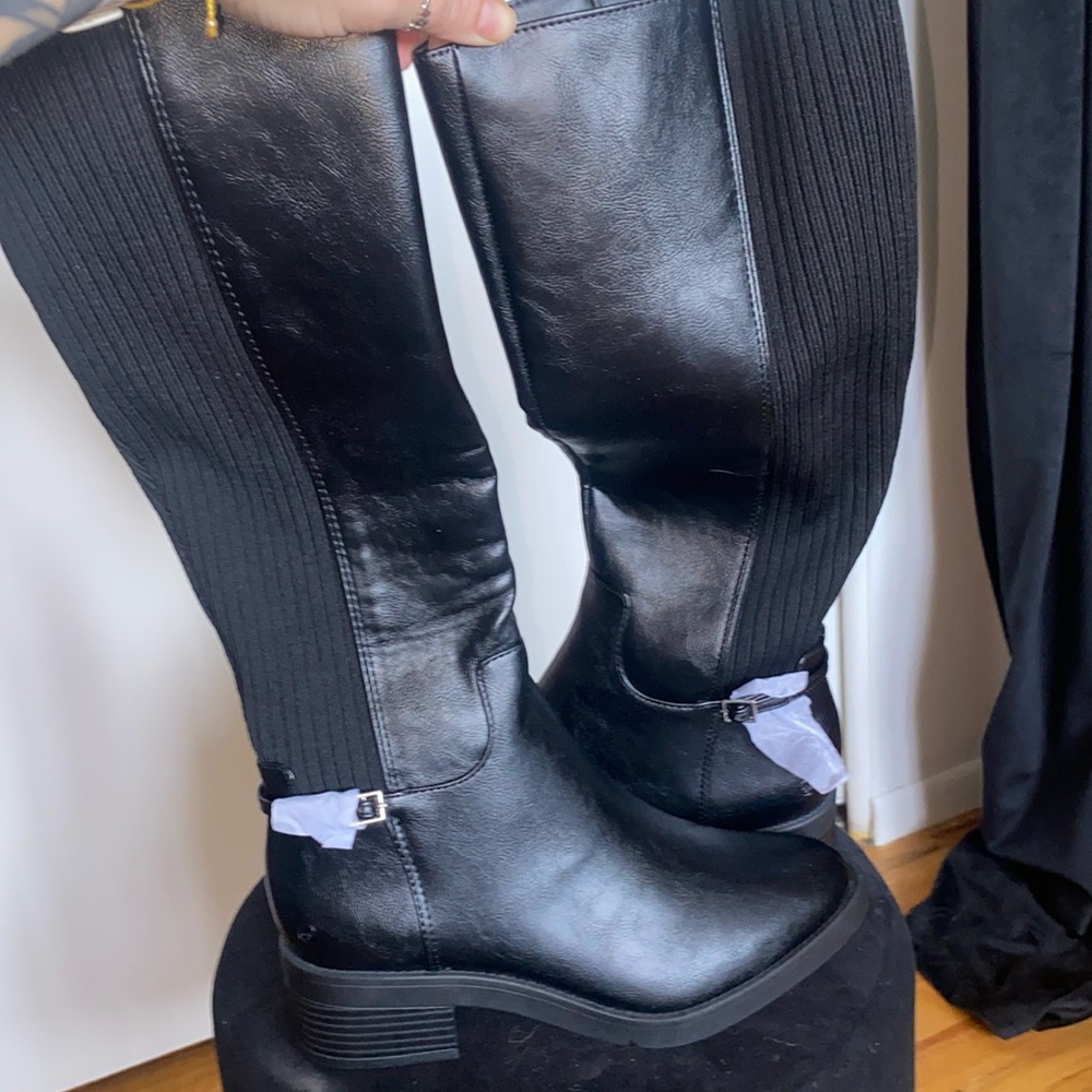 Life Stride Black Over the Knee Boots with Sleek Silhouette